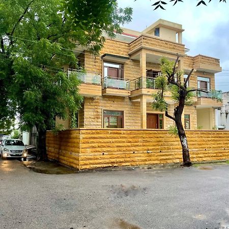 Karni Nivvas - Luxury Redefined Villa Udaipur Exterior photo