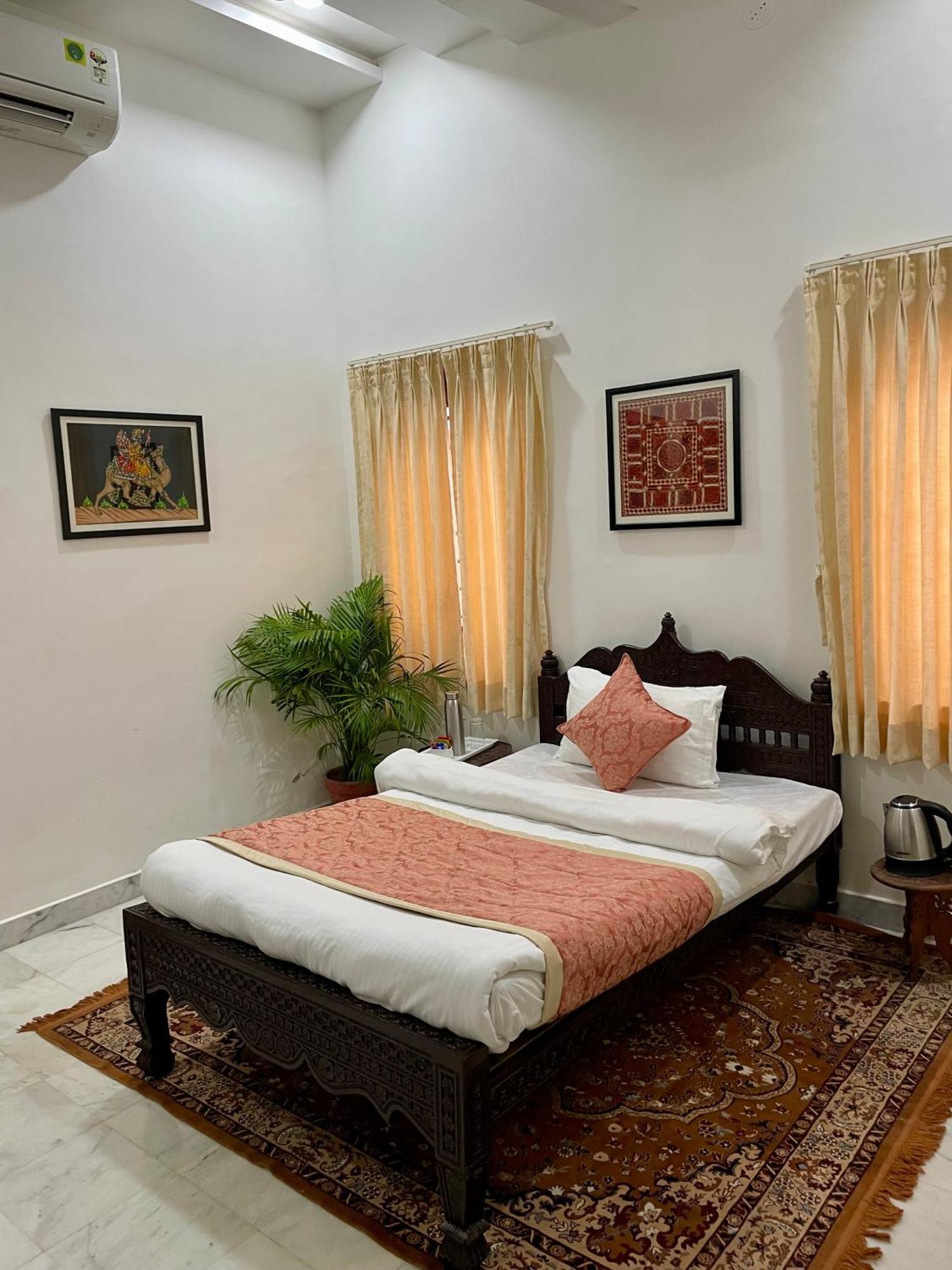 Karni Nivvas - Luxury Redefined Villa Udaipur Exterior photo